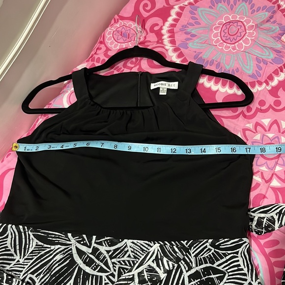 #066- Robbie Bee- maxi dress 👗 - Picture 8 of 9